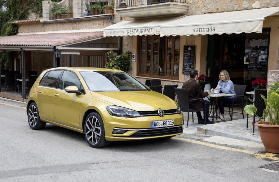  Volkswagen Golf TDI 5-Door 2017 года  (WW) (фото 29 из 41)